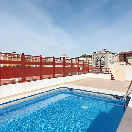 Piscina, Patio Privado Y Aparcamiento * Malaga