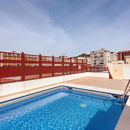Piscina, Patio Privado Y Aparcamiento * Malaga